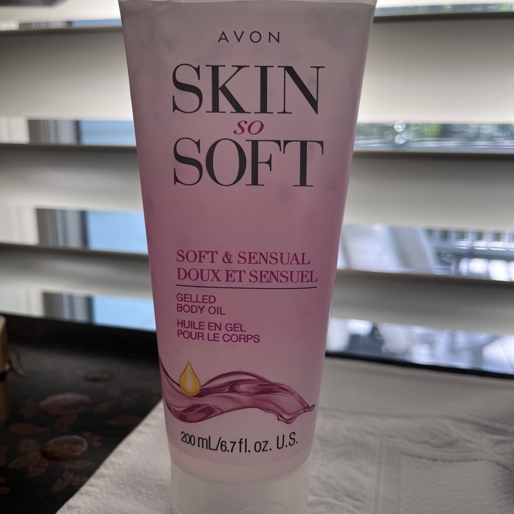 Avon skin so soft soft & sensual gelled body oil